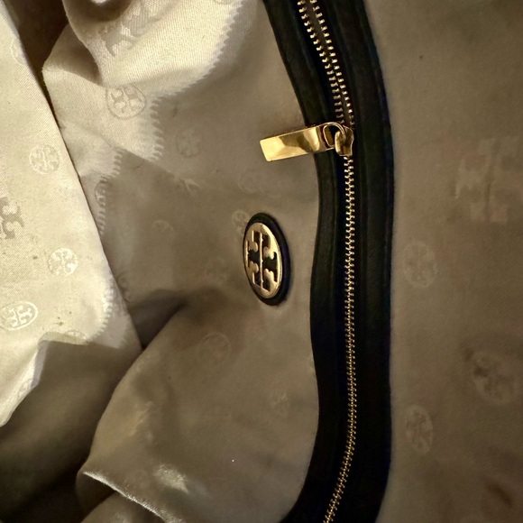 🔥Tory Burch Black Leather Sachel Bag🔥 - Picture 6 of 8